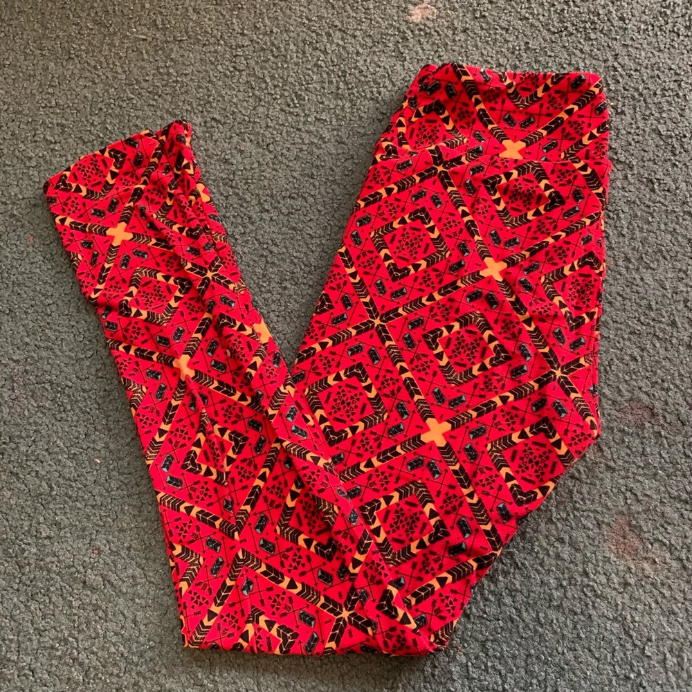LuLaRoe tribal leggings
